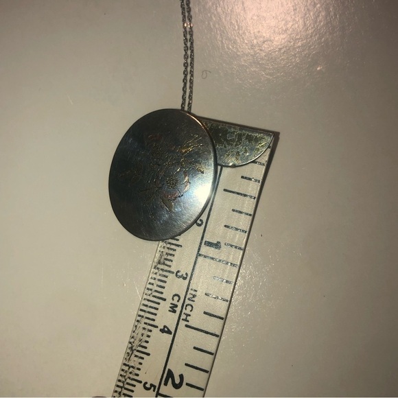 REED & Barton Damascene Oval Pendant on 925 Chain 18” & 1” - Picture 10 of 10